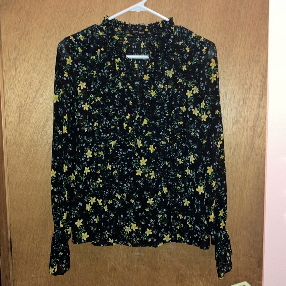 Zara basic medium ruffled blouse